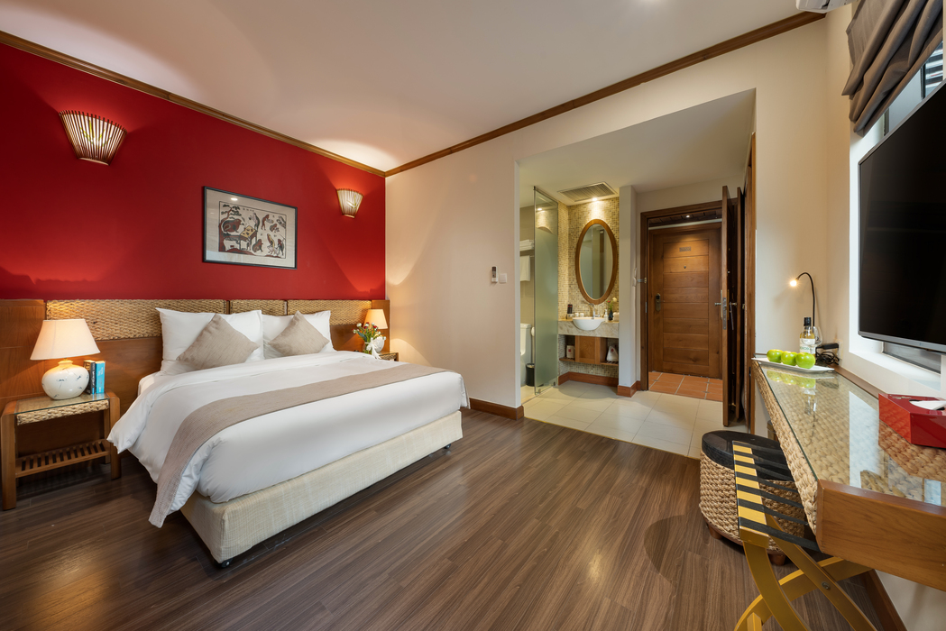 DELUXE DOUBLE OR TWIN ROOM WITHOUT WINDOW